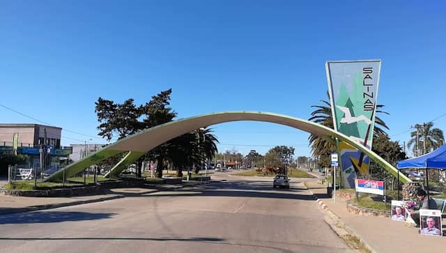 Arco de Salinas - Image 1