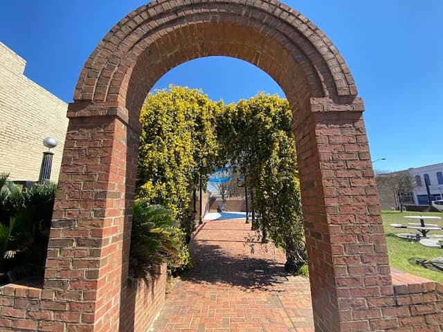 Grand Plaza Park - Image 2
