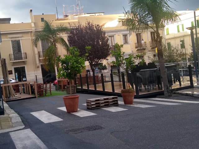 Orange square - Image 2