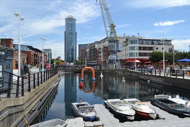 Mini Port - Image 1
