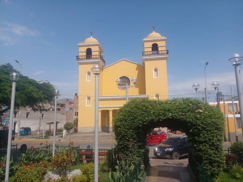 Plaza de Armas de Mala - Image 1