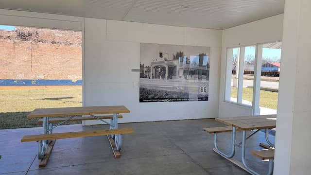 Rt 66 Bumgarner Picnic Shelter - Image 2