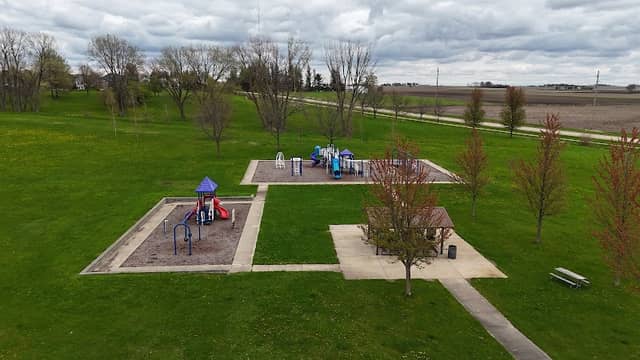 Prairie Grove Park - Image 1