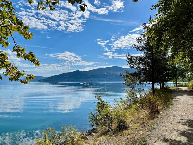 Trailhead for Pend d'Oreille Bay Trail - Image 1