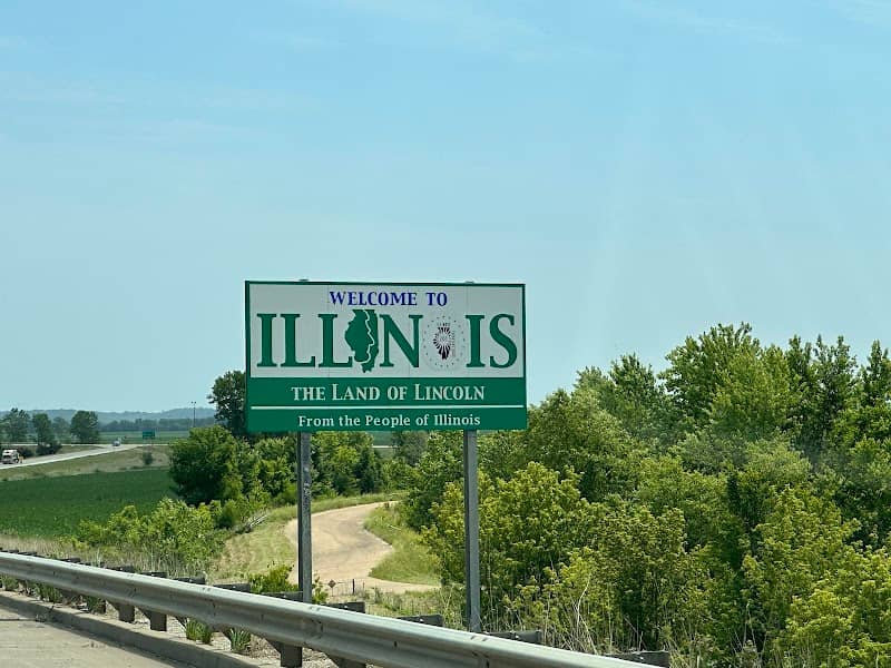 Illinois Welcome Sign - Image 2