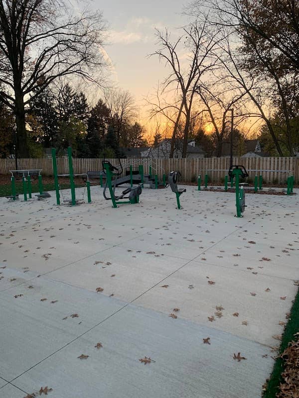 Victory Park - Image 2