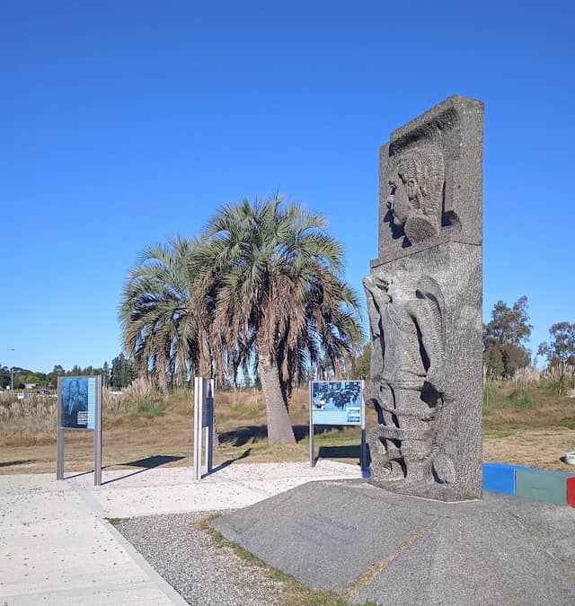 Monumento a Julio César Grauert - Image 1