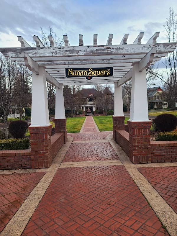 Nunan Square - Image 2