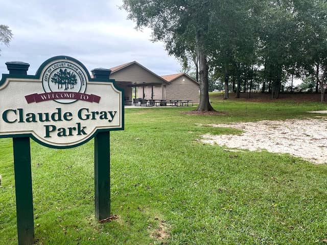 Claude Gray Park - Image 2