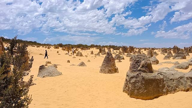 Pinnacle Rocks - Image 2