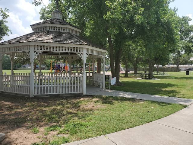 Brookhaven Park - Image 1