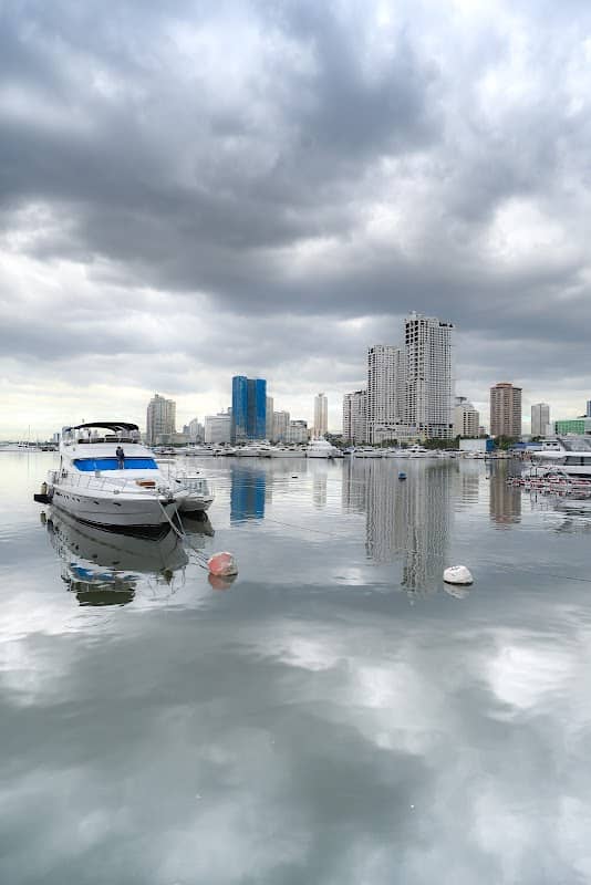View Over Manila Bay - Image 1