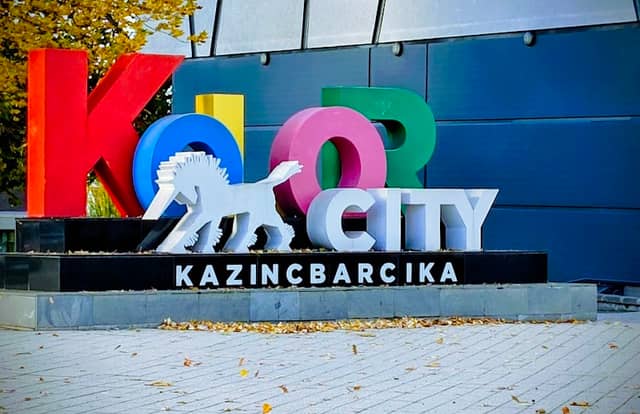 Kazincbarcika Fő tere - Image 1