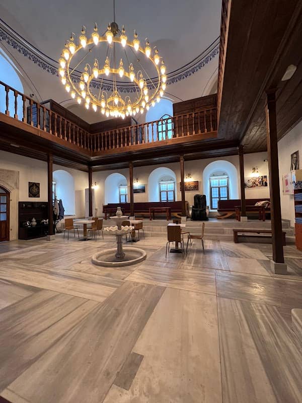 Tarihi Yalı Hamamı - Image 1