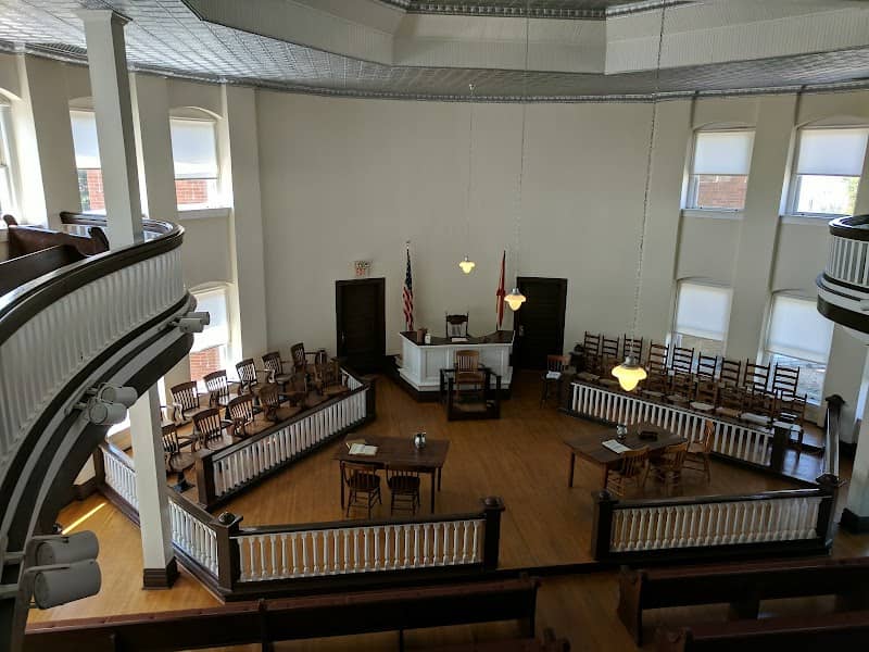 Old Courthouse Museum - Image 1