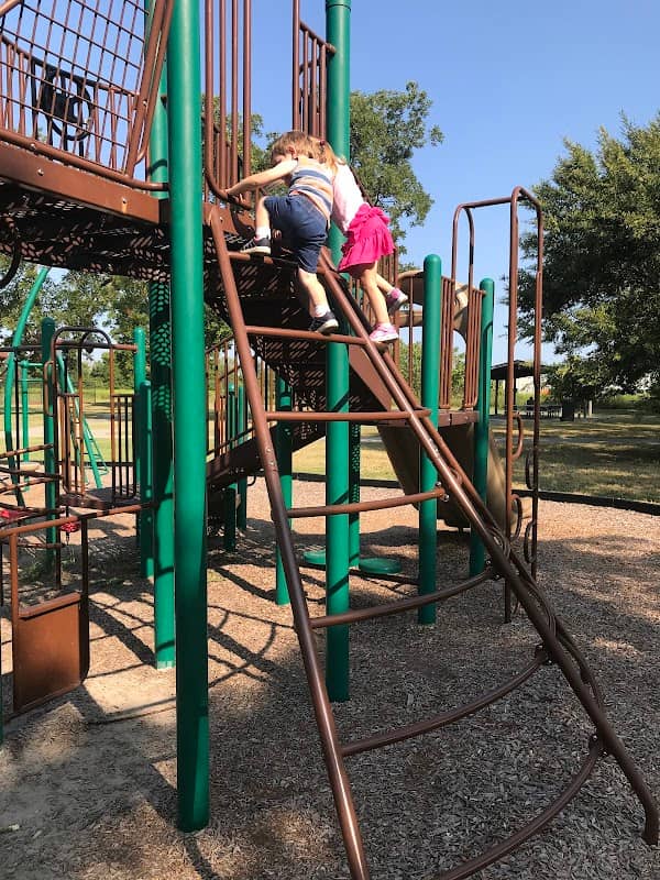 North Peach Park - Image 2