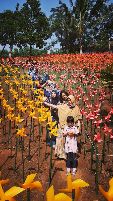 Taman Wisata KINCIR ANGIN - Image 1