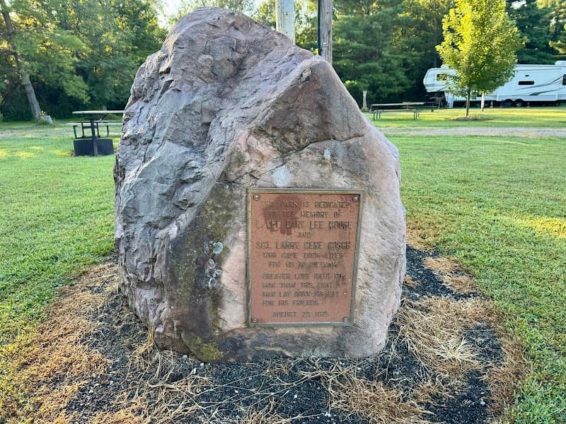 Moore-Gosch Memorial Park - Image 2