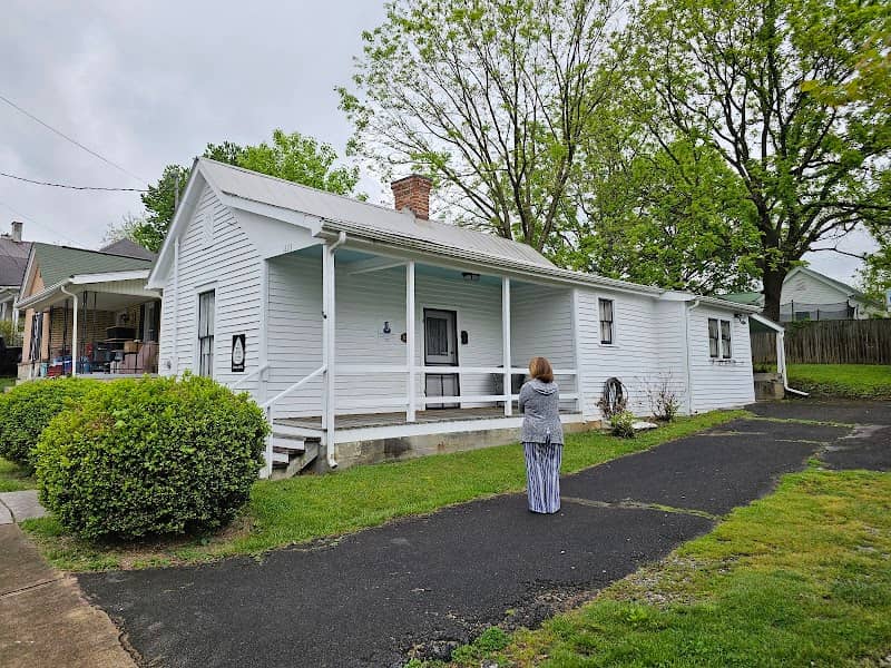 Tennessee Ernie Ford Birthplace - Image 2