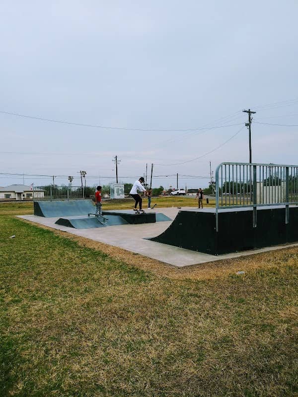 Lyford Skate Park - Image 1