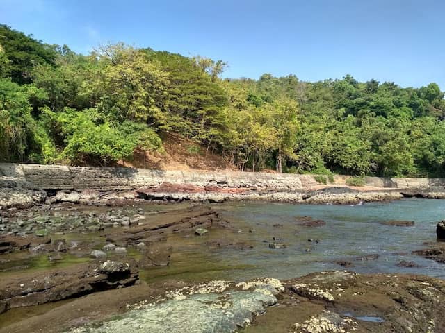 Aguada rocky Beach - Image 1