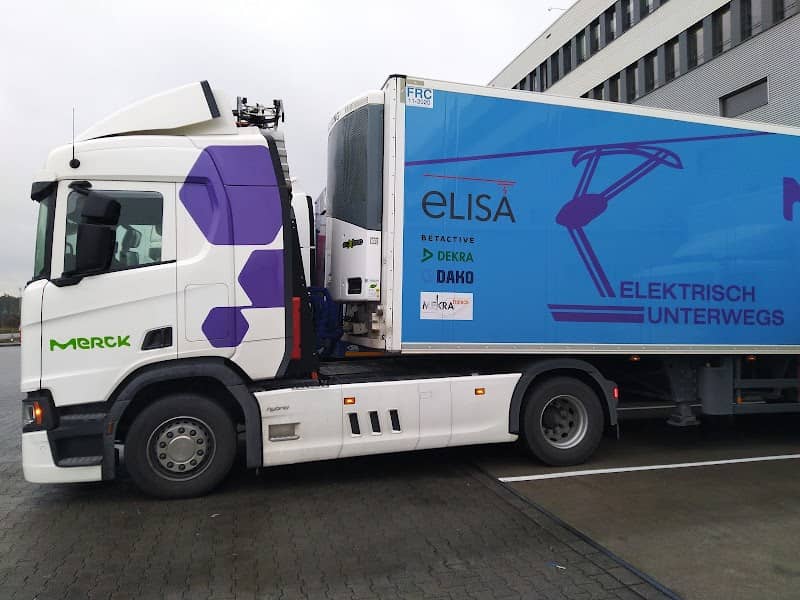 Teststrecke Oberleitung für LKW - Image 1