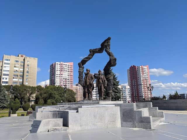 Sila Shakhtorskikh Traditsiy, Fontan - Image 1