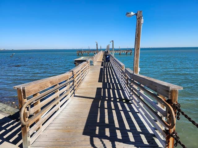 Bayfront Peninsula Park - Image 2