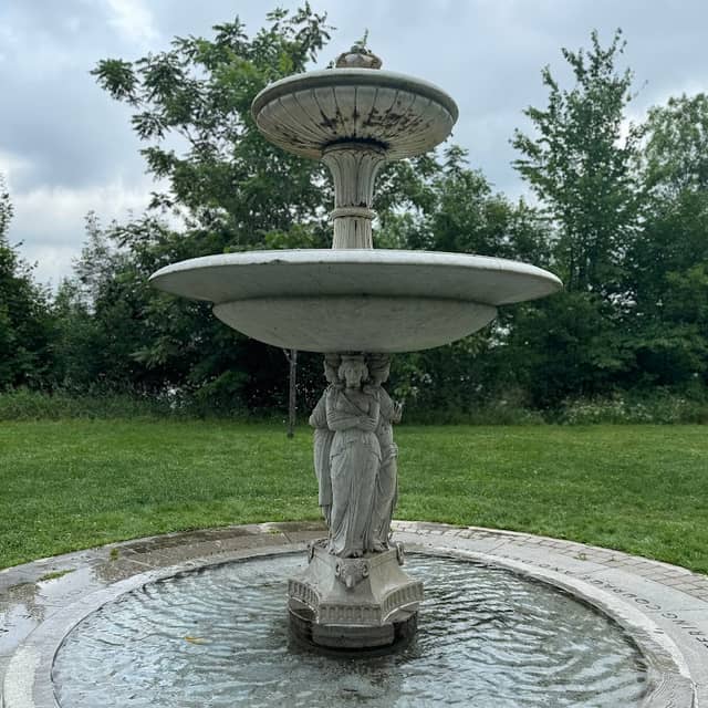 Sir James Dunn Memorial Fountain - Image 3