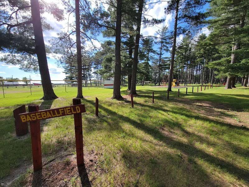 Pine Grove Park - Image 1