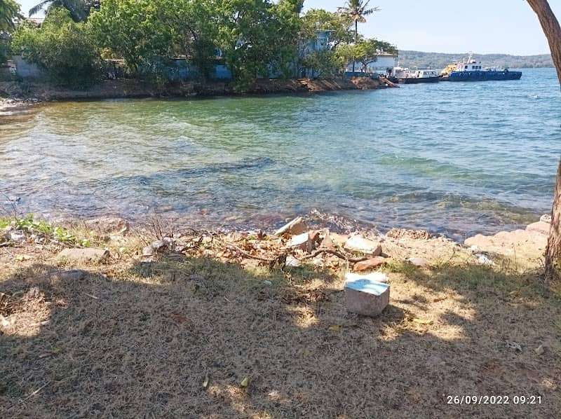 Trinco old jetty beach - Image 1