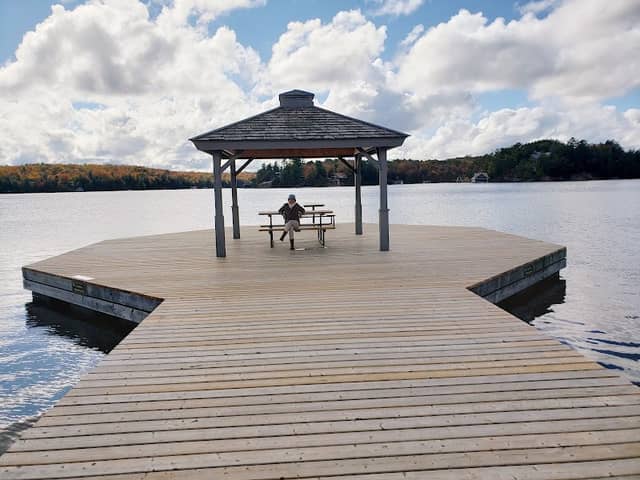 Rosseau Waterfront Park - Image 2