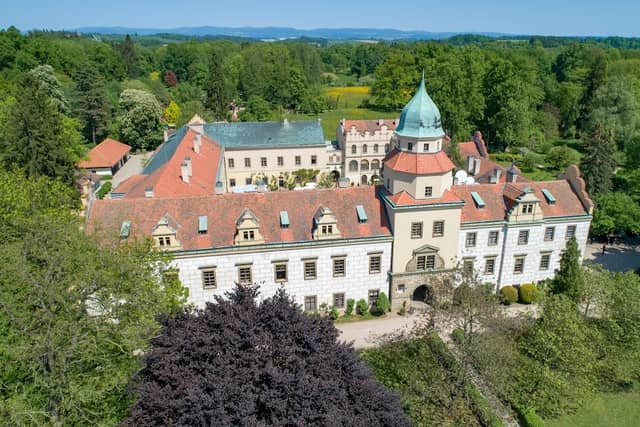 Zámek Častolovice - Image 1