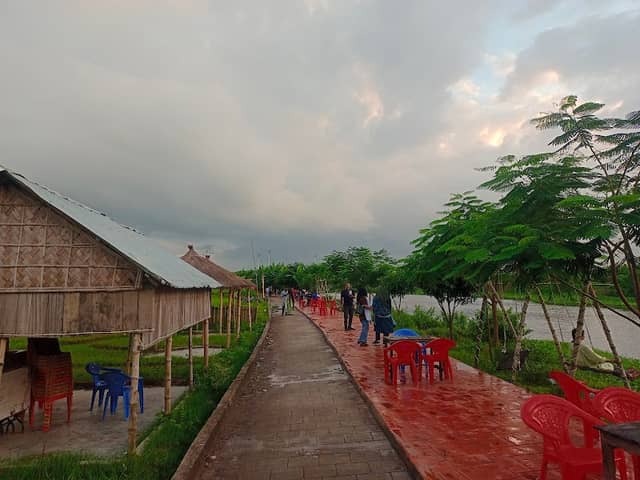 Paris Lake - Image 2