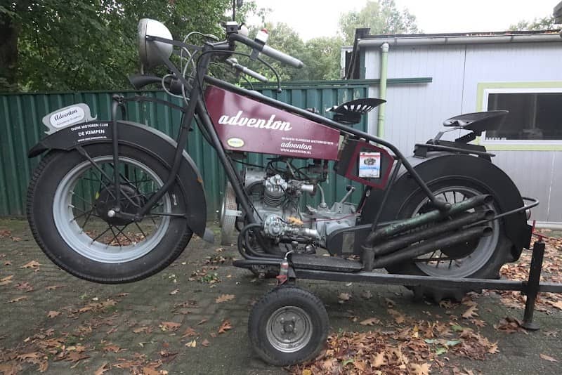 Klassieke Motoren museum. Adventon. Middelbeers - Image 1