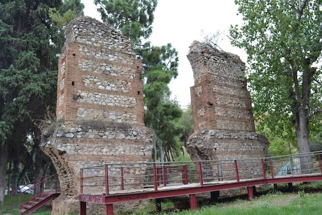 Hadrian Aqueduct - Image 2