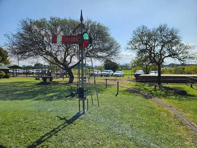 LONDT PARK MINI TRAIN - Image 2