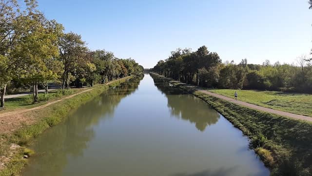 Port Canal - Image 2