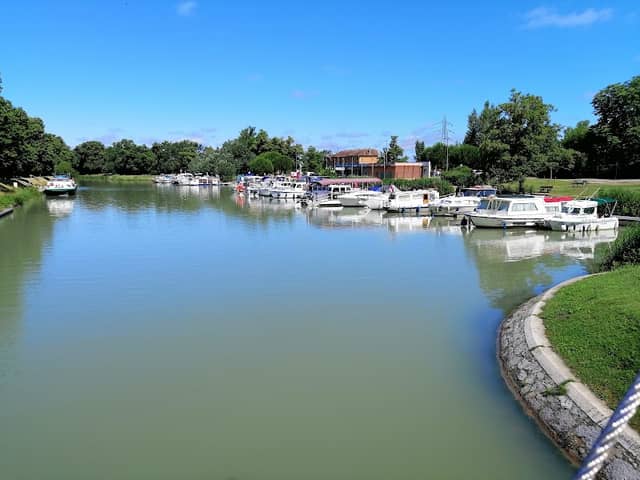 Port Canal - Image 1