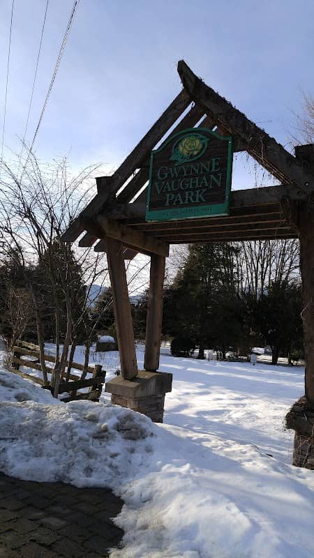Gwynne Vaughan Park - Image 3