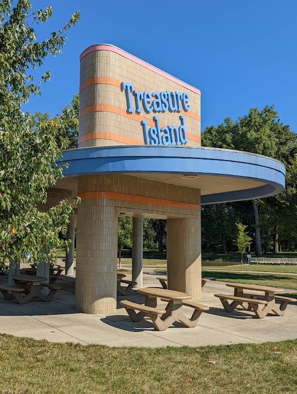 Treasure Island Park - Image 2