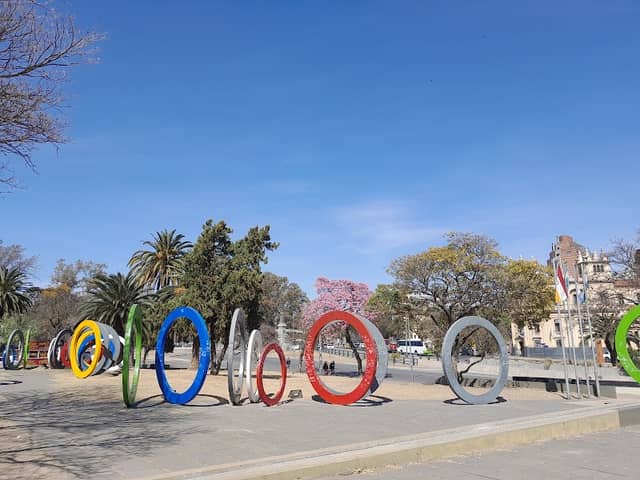 España Square - Image 1