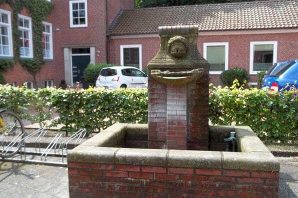 Springbrunnen, Aurich - Image 1