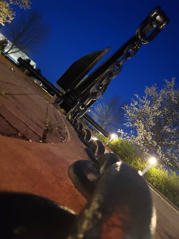 Navy Memorial Plaza - Image 2