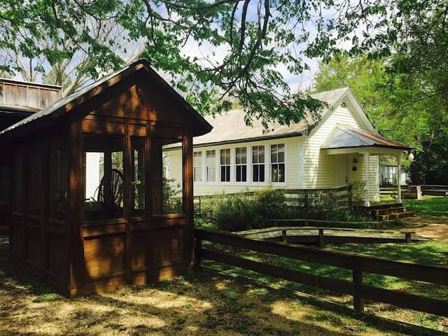 West Bay Common School Museum / League City Historical Society - Image 2