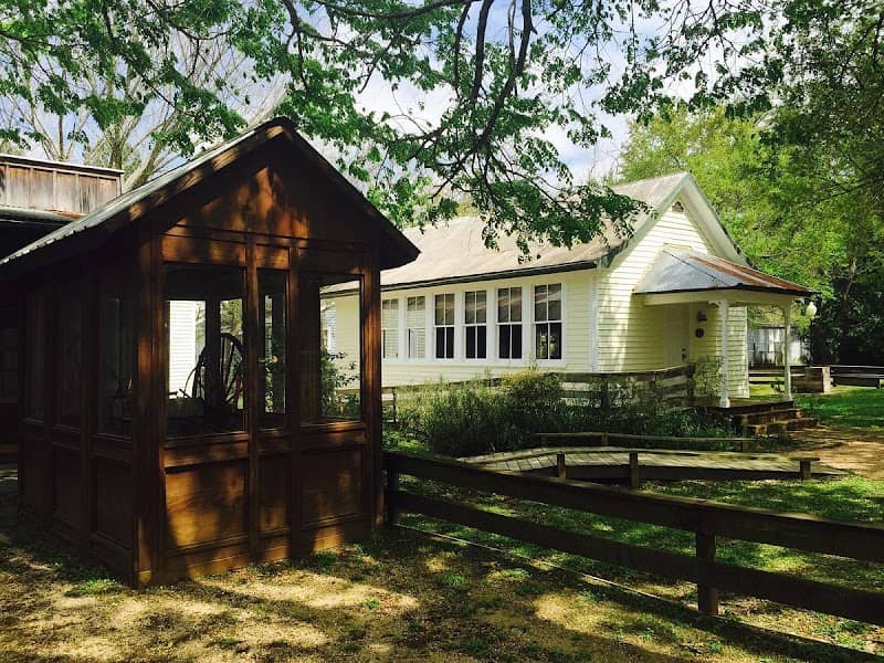 West Bay Common School Museum / League City Historical Society - Image 2