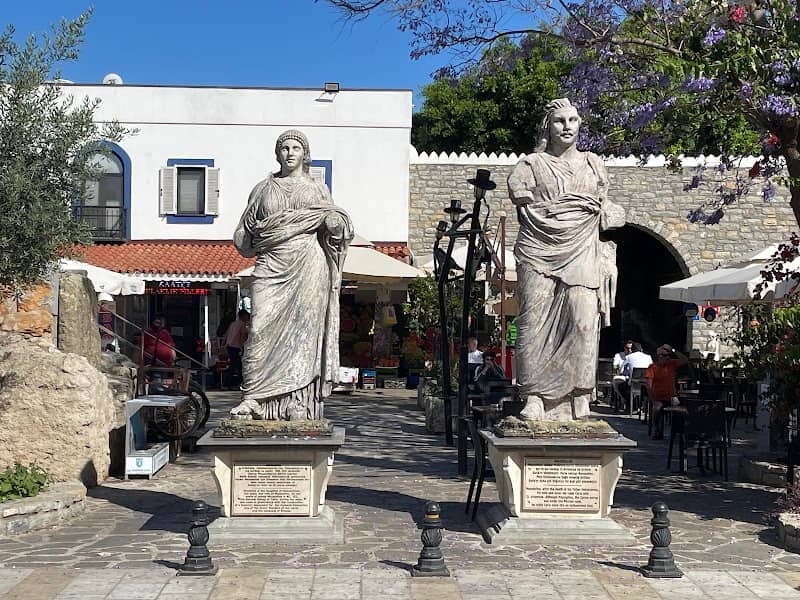 Herodotus Statue - Image 1