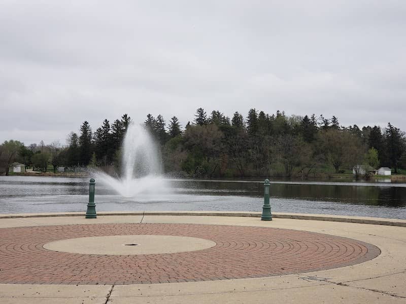 Cravath Lakefront Park - Image 1