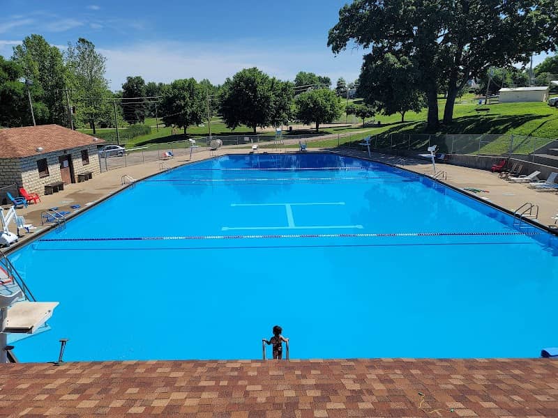 Holton Swimming Pool - Image 1