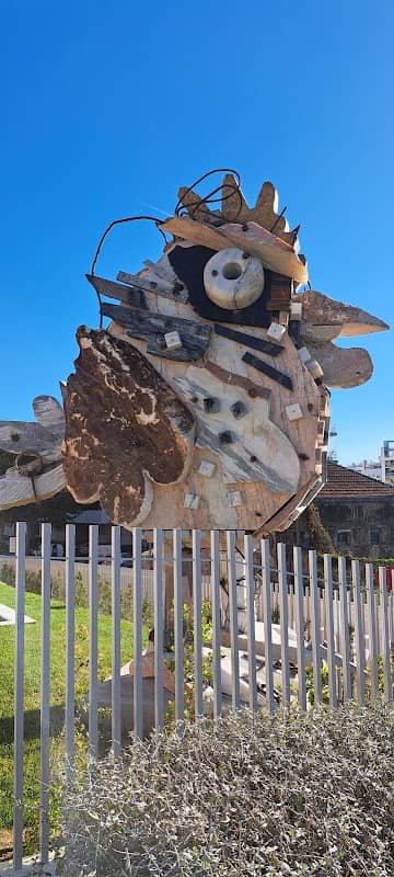 Galo de Pedra, por Bordalo II - Image 1
